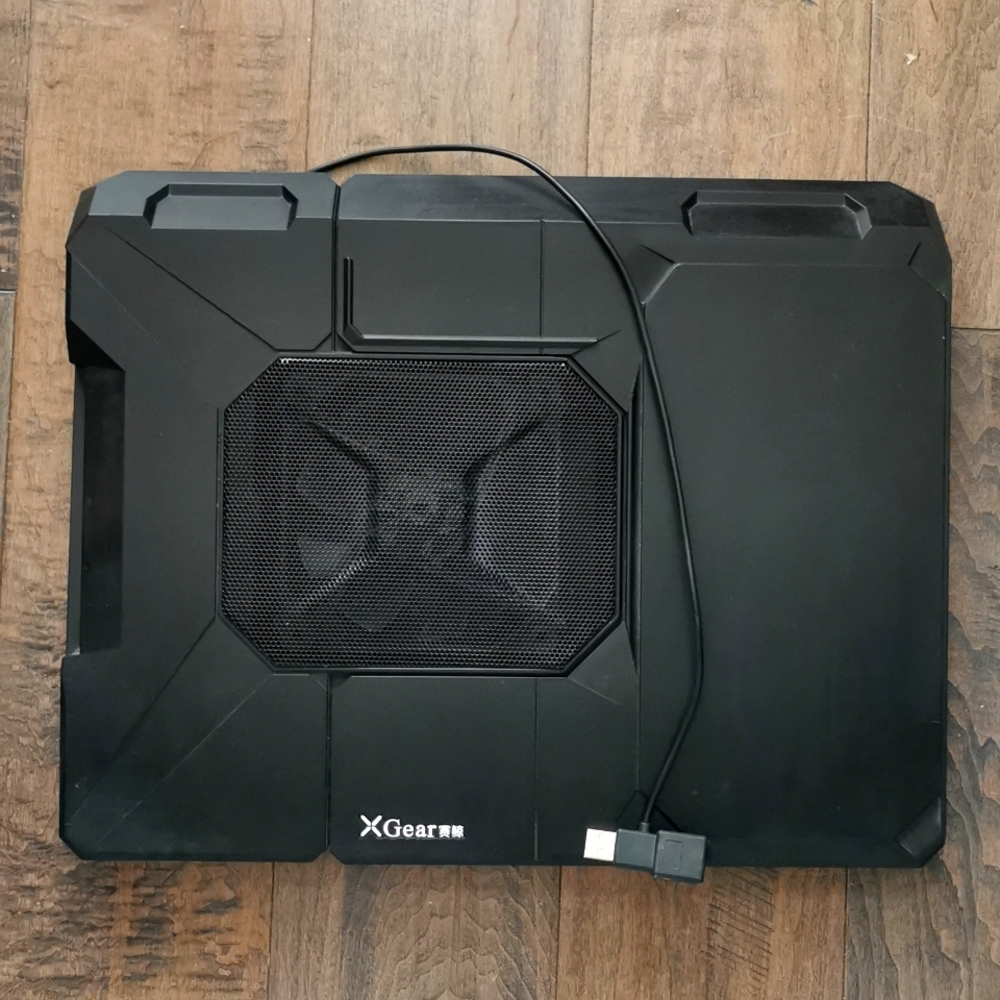 Xgear laptop cooling desk